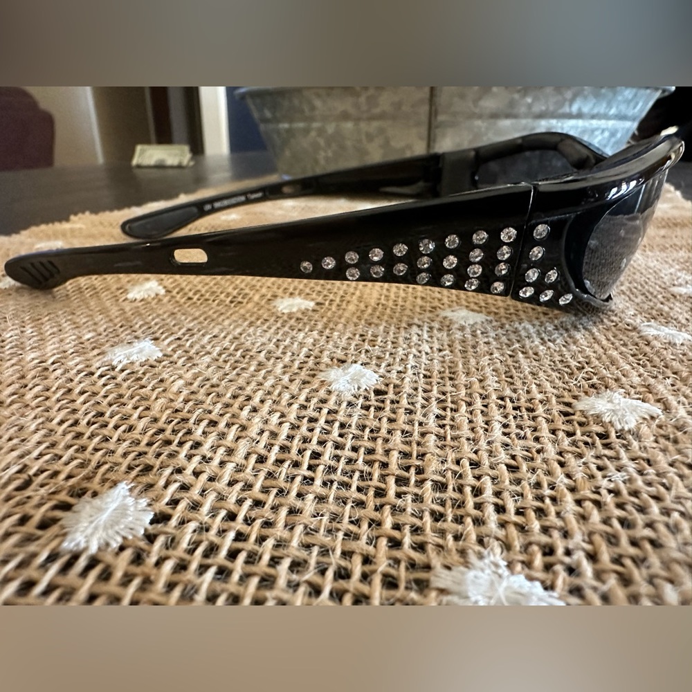 Rhinestone Riding Sunglasses - Picture 3 of 4